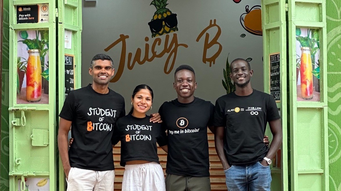 Juicy B: Sip, Learn & Pay with Bitcoin